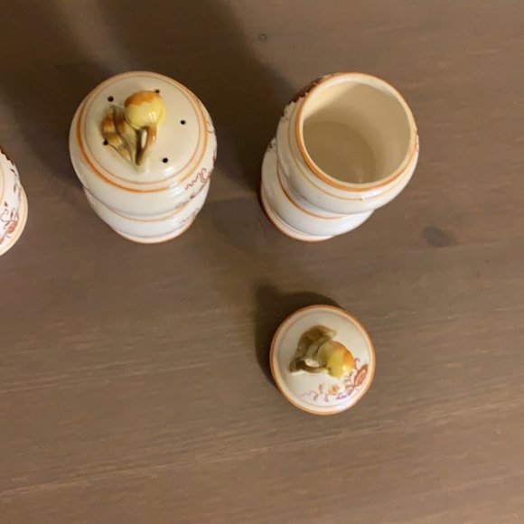Vintage Creamer, Salt, Pepper, and Sugar Set - Picture 11 of 14